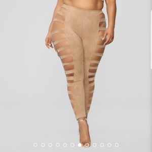 ❤ Fashion Nova Suede Pants ❤